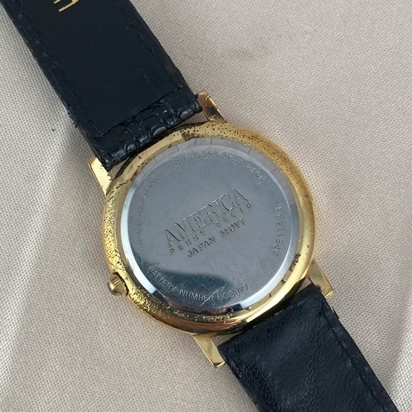 Vintage AMERICA Perry Ellis Moon Phase Watch Roman Numerals Date - Picture 7 of 8